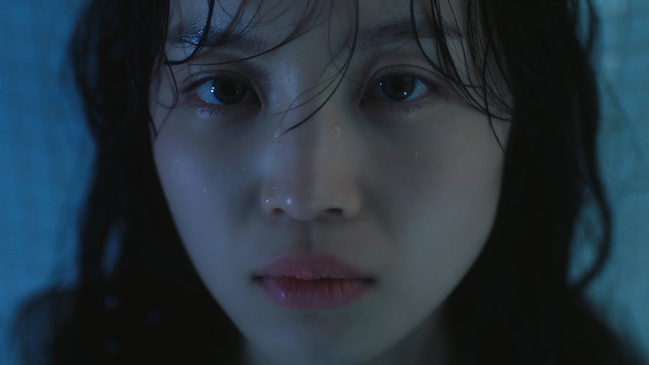 Loneliness, self-love, and the strength to keep going in Lee Hi’s “HOLO”